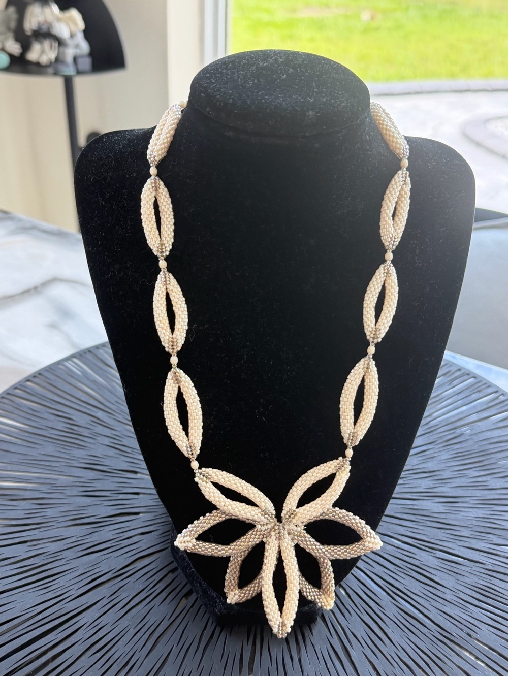 Elegant Cream Beaded Floral Statement Necklace - Women Jewelry